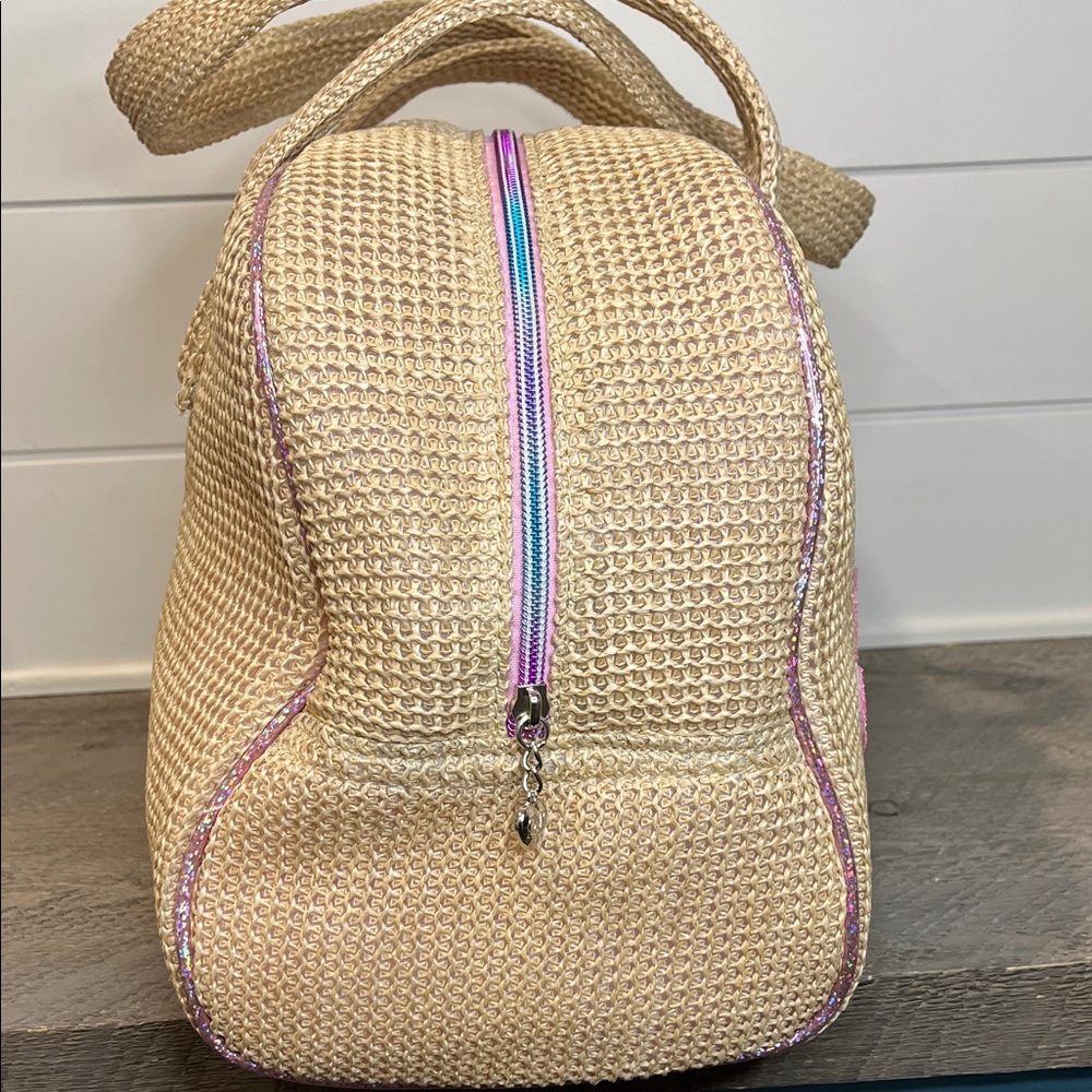 Miss Gwen's - OMG -  "VACAY" Straw Color Block Medium Duffle Bag - Picture 5 of 8